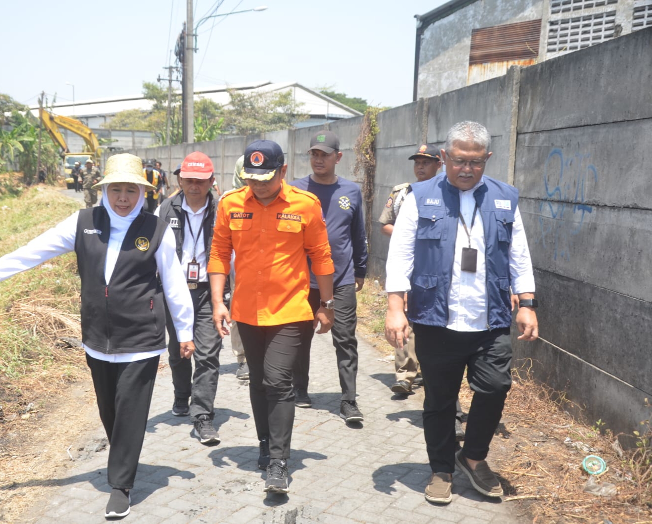 Gubernur Khofifah Tinjau Langsung Normalisasi Sungai Jomblong Desa Gemurung