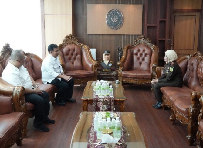 KEPALA BALAI BESAR WILAYAH SUNGAI (BBWS) BRANTAS BERKUNJUNG KE KEJATI JATIM