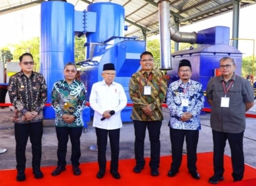 Wapres Makruf Amin Tinjau Pabrik Pengolahan Limbah B3 di Pasuruan