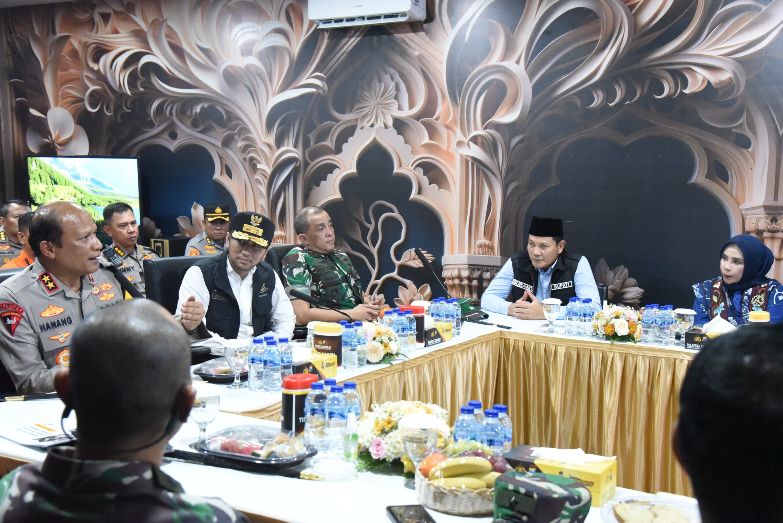 Pastikan aman dan lancar Arus Mudik, Forkopimda Sidoarjo tinjau Poskotis Pam Idul Fitri 1446 H