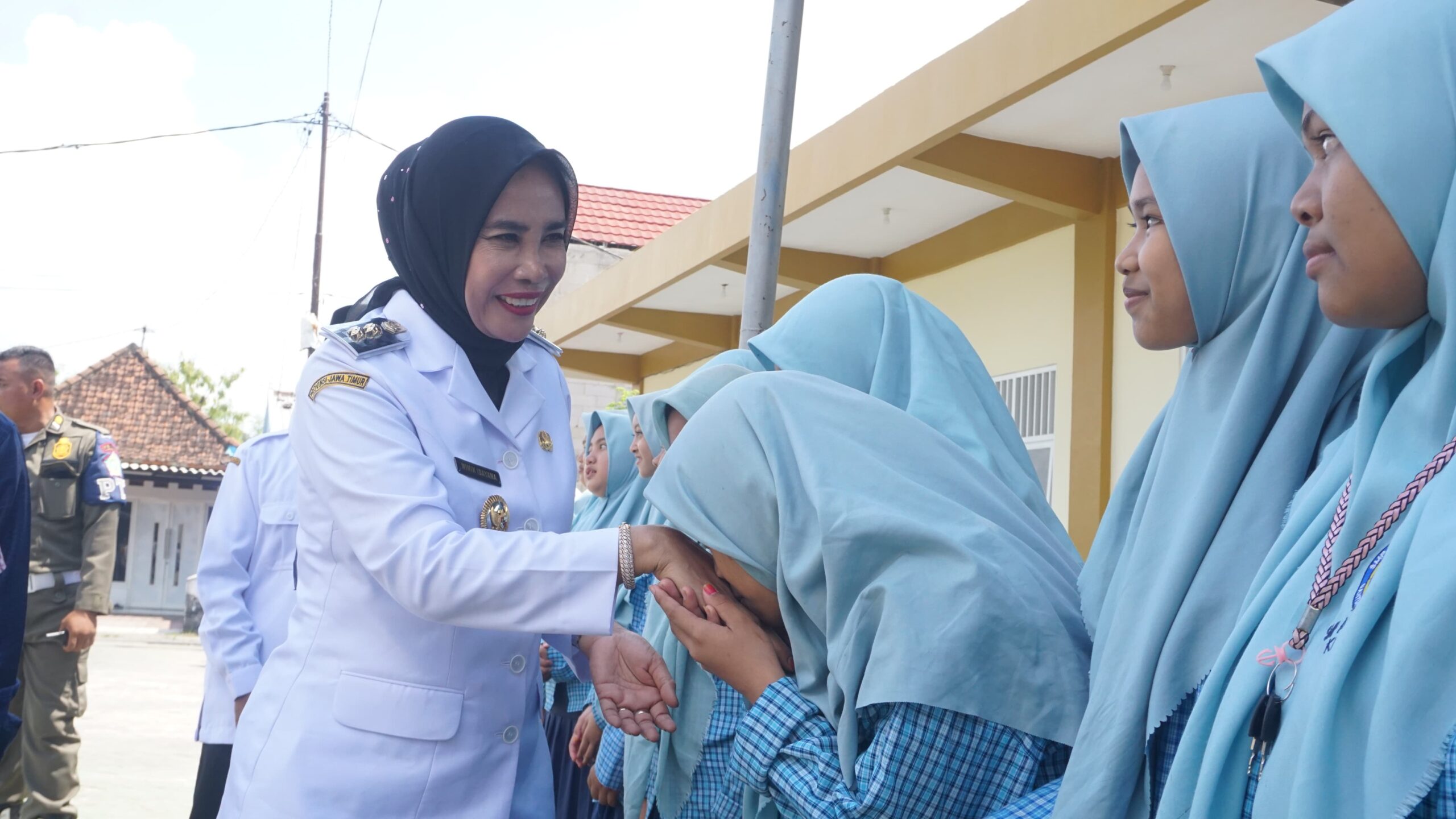 Wabup Sidoarjo Bakti Sosial Di Panti Asuhan Wilayah Kecamatan Krian Dan Balongbendo