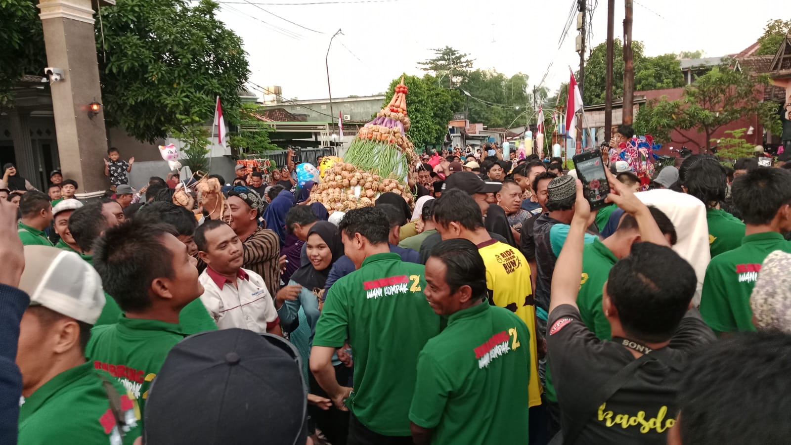 Ketua DPRD Kabupaten Pasuruan Sukses Menggelar Pagelaran Grebek Syawal Sewu Kupat