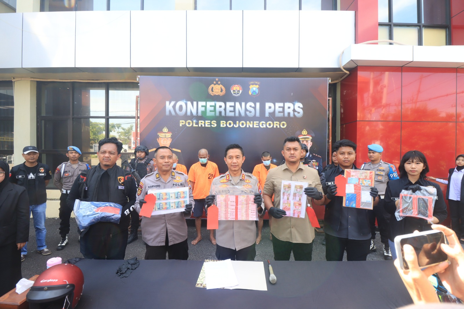 Respon Cepat Polres Bojonegoro Berhasil Ungkap Jaringan Peredaran Uang Palsu, 4 Tersangka Diamankan