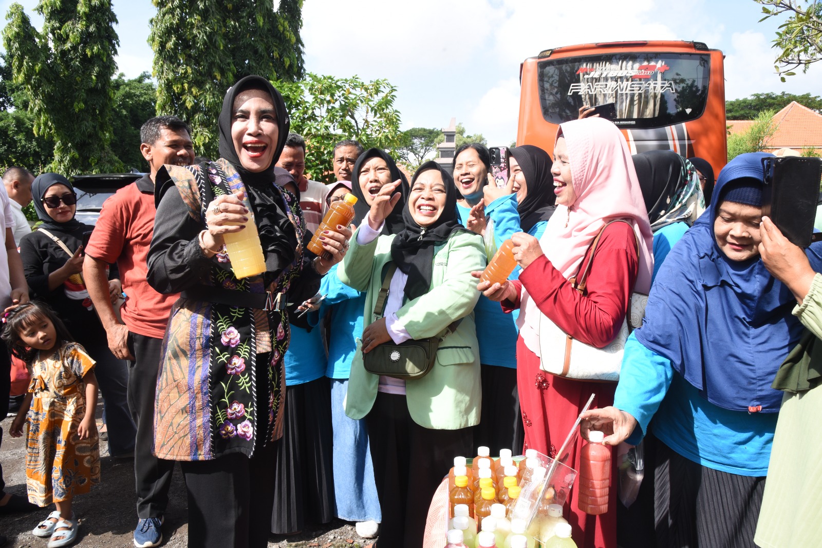 Jumat Berkah, Wakil Bupati Sidoarjo Manfaatkan Gajinya Untuk Kegiatan Sosial
