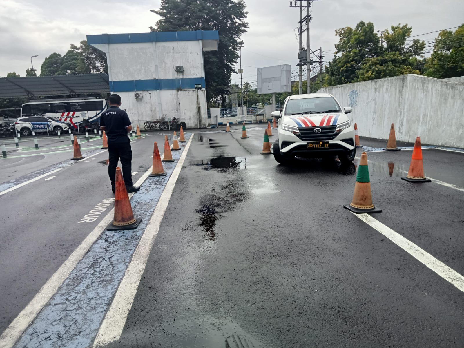 SIM Bolo Bhabin, Jurus Baru Polres Pacitan Permudah Warga Urus Surat Izin Mengemudi