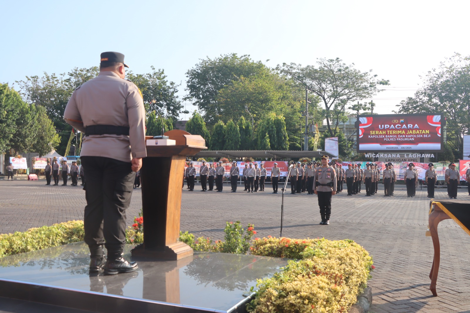 Polres Pasuruan Gelar Sertijab dan Kenaikan Pangkat 60 Anggota