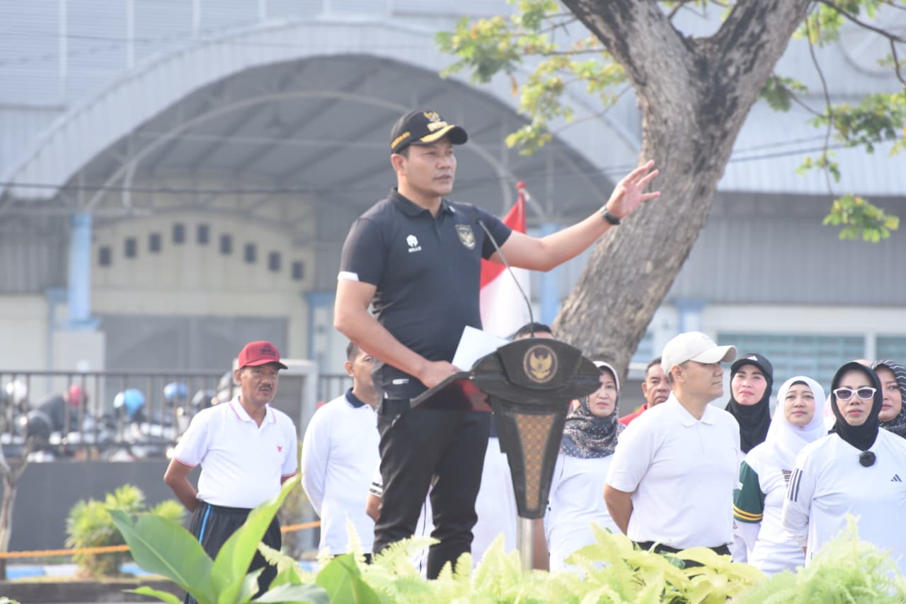 Bupati Sidoarjo Pimpin Apel Akbar 3.843 Pegawai Non-ASN yang Diangkat Jadi PPPK Paruh Waktu