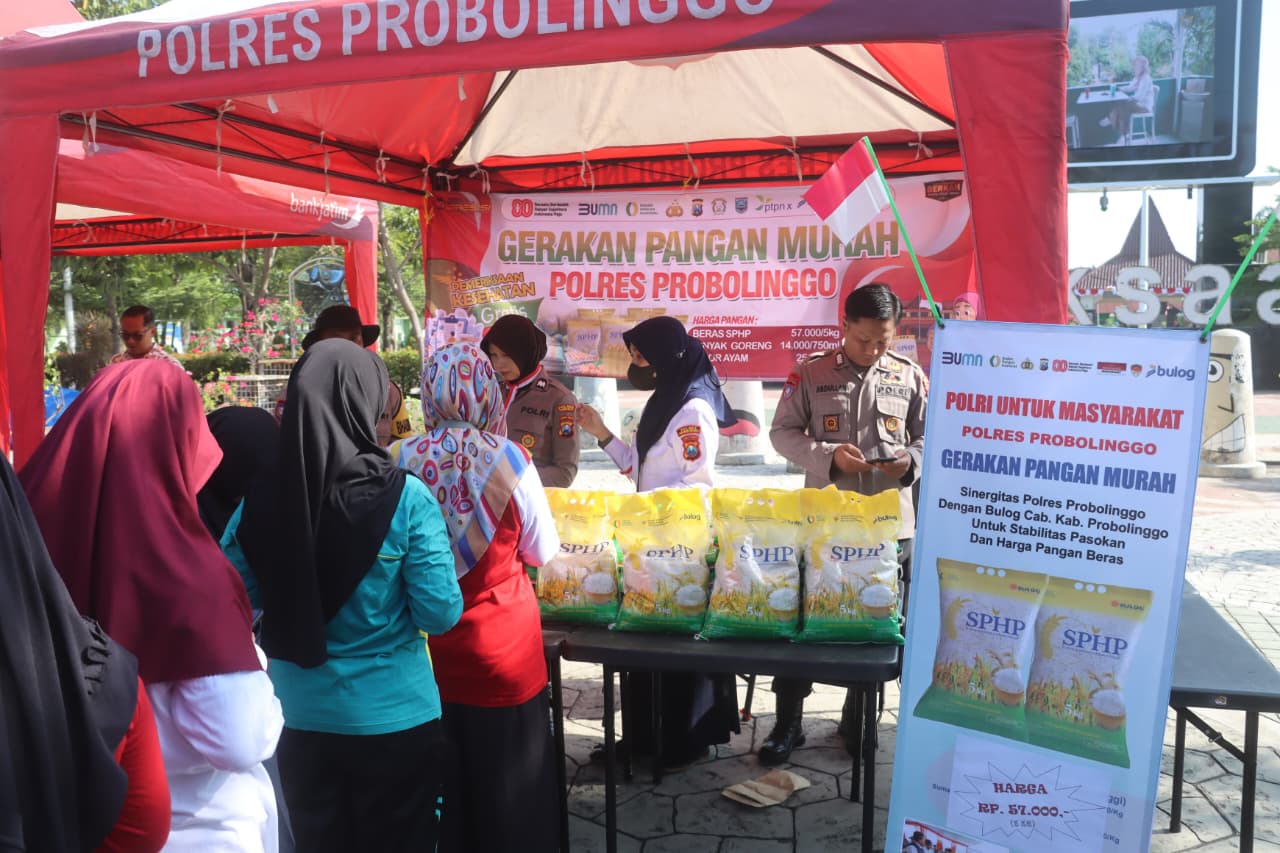 Polres Probolinggo bersama Bulog Gelar Pasar Murah di Hari Juang Polri Siapkan 44 Ton Beras