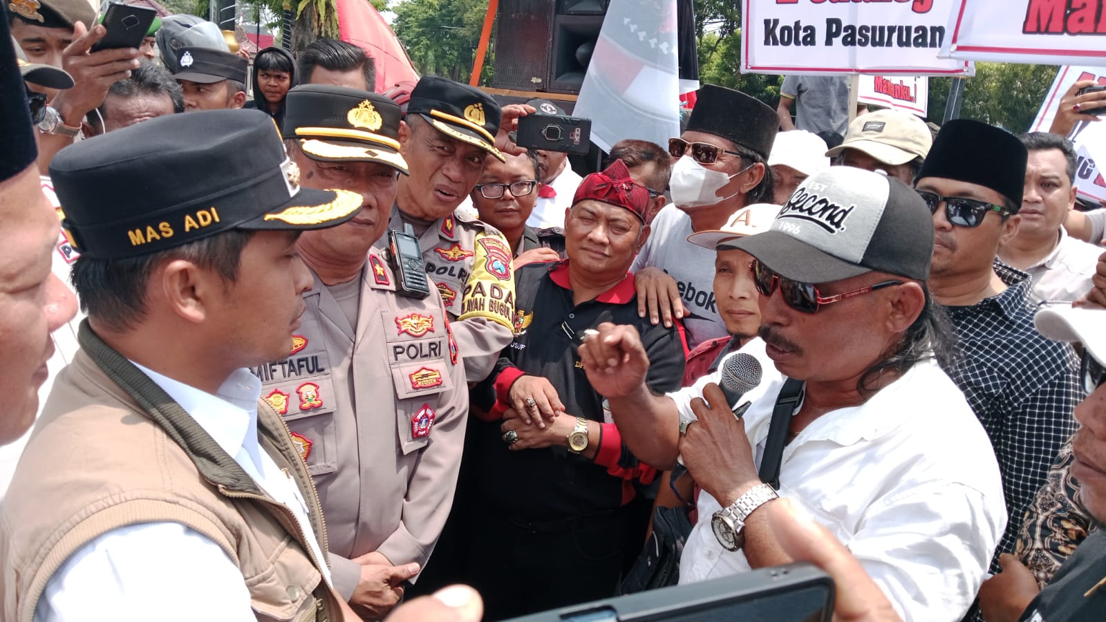 Aksi Demo Aliansi FRPB Tuntut Pemkot Pasuruan Terkait Proyek Strategis Daerah