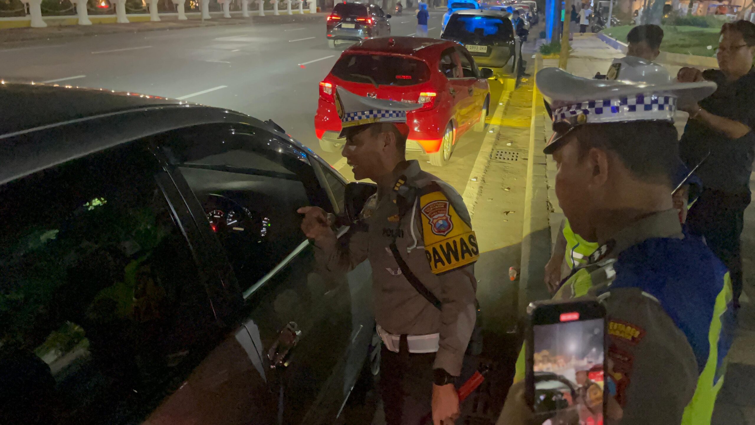 Polisi Gelar Razia Pengemudi Usai Pesta Halloween di Surabaya, Antisipasi Laka Lantas