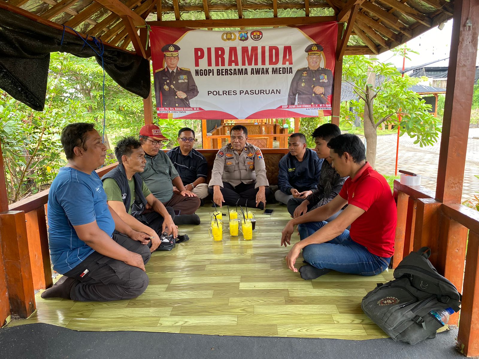 Ngopi Bareng Awak Media, Polres Pasuruan Ajak Wartawan Tangkal Hoaks