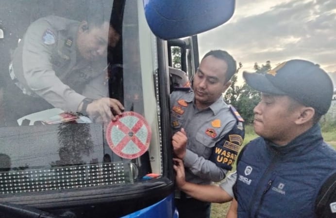 Polda Jatim Pastikan Kelayakan Bus Aman Jelang Libur Nataru 2025