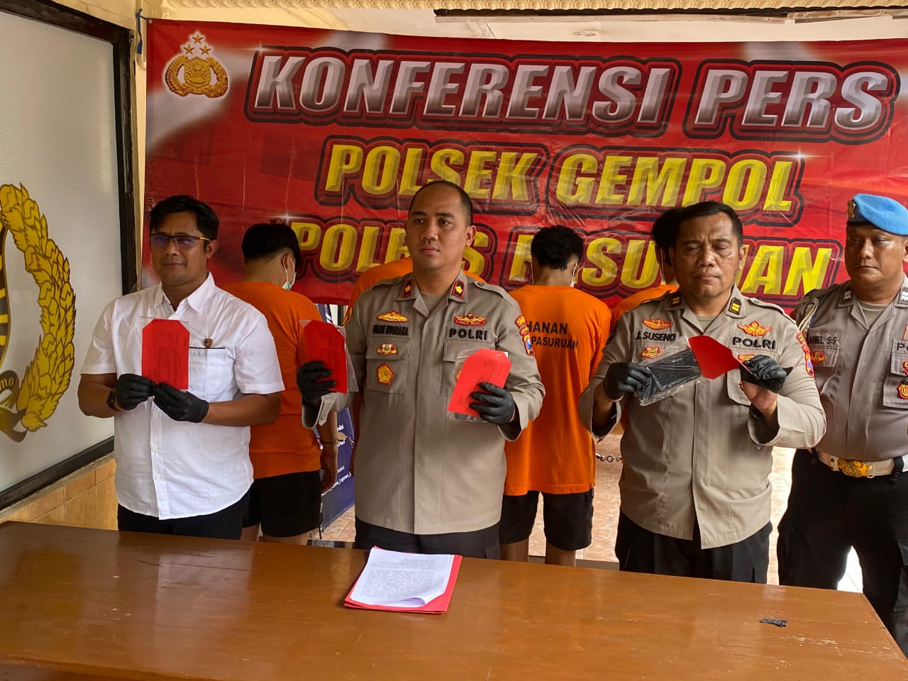 Polsek Gempol Ungkap Kasus Pengeroyokan, 4 Pelaku Diamankan 1 DPO