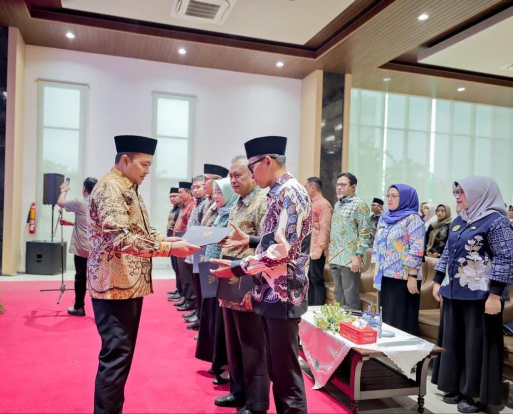 Kukuhkan Dewas BLUD RSUD Bangil dan RSUD Grati 2026–2030, Mas Bupati Tekankan Digitalisasi Layanan Kesehatan dan Peningkatan Standar Mutu Pelayanan Kesehatan Masyarakat